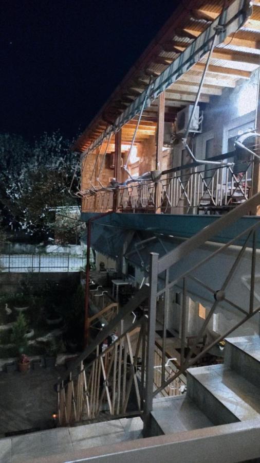 Ξενώνας Άδωνις Káto Loutrákion Εξωτερικό φωτογραφία